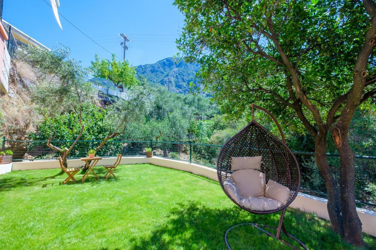 Almyros Aktis Private Garden Apartment Kalamata Extérieur photo